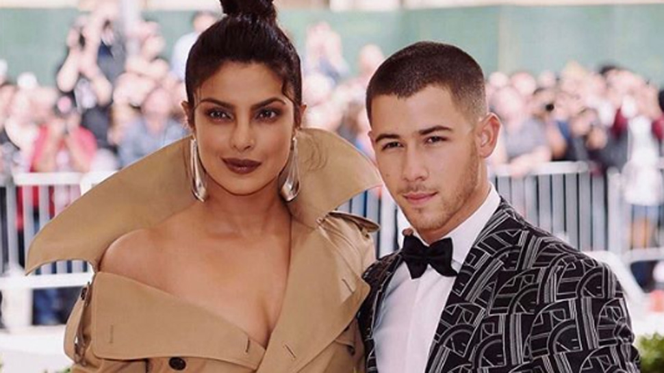 Priyanka gives a fitting reply to Nick Jonas's ex Miley Cyrus, check it out