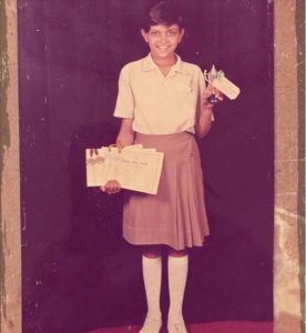 9 Unseen Pics of Cutest Bollywood Celebs in School uniforms