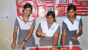 9 Unseen Pics of Cutest Bollywood Celebs in School uniforms