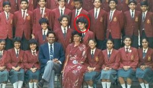 9 Unseen Pics of Cutest Bollywood Celebs in School uniforms