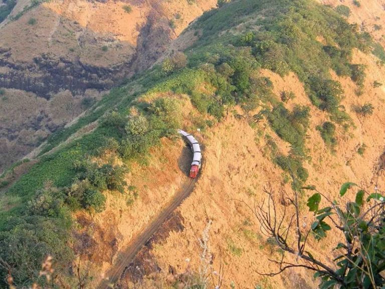 These amazing train journeys across the world will give you a lifelong experience