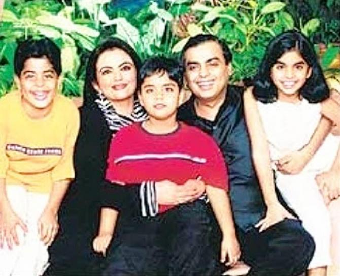 Unseen Childhood pics of Akash Ambani, Anant Ambani and Isha Ambani