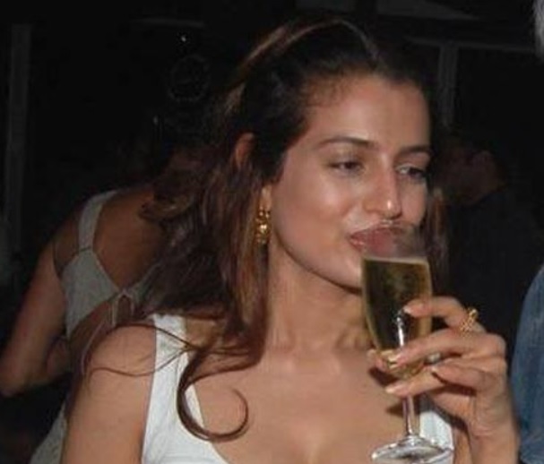 10 Unseen Viral Pictures From Bollywood Stars’ Private Parties