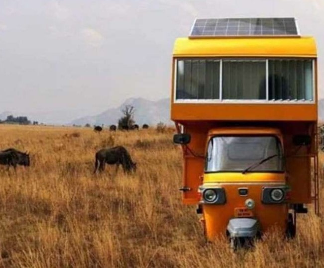 Mobile home worth ₹1 lakh built on auto-rickshaw leaves Anand Mahindra amazed!