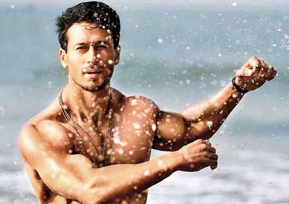 Tiger Shroff receives a marriage proposal from a fan in UK; check his hilarious response