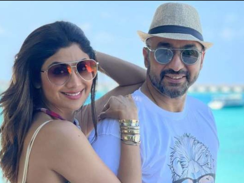 7 Bollywood Celebs and their Luxury Honeymoon destinations, read details