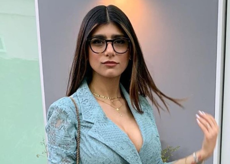 Net worth of Mia Khalifa is huge, she worked hard to earn that much!