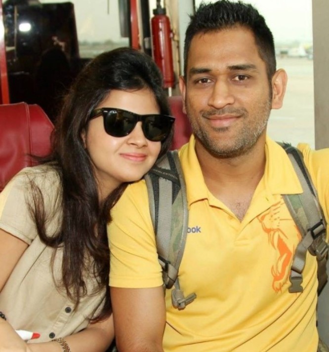 Net Worth, Love story, Past profession of legendary cricketer MS Dhoni, catch details