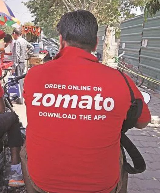 Funny convo between Customer and Zomato goes viral on the internet, here's the full chat...