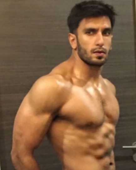 Bollywood Star Ranveer Singh Confesses That He Lost His Virginity At