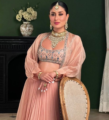 Kareena Kapoor Khan's pink lehenga costs a staggering Rs 78k