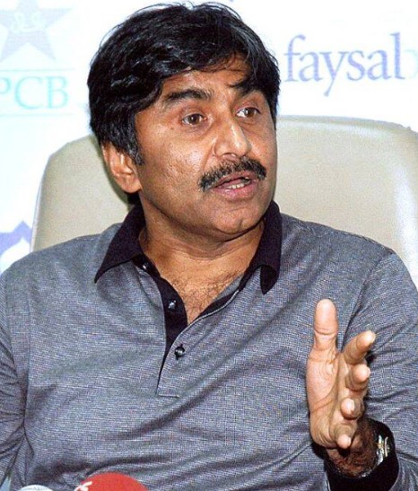 Venkatesh Prasad silences Javed Miandad's mouth with an epic reply on Twitter
