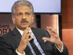 "Completely logical" - Anand Mahindra gives an Apt response to Fake Branded Shoe