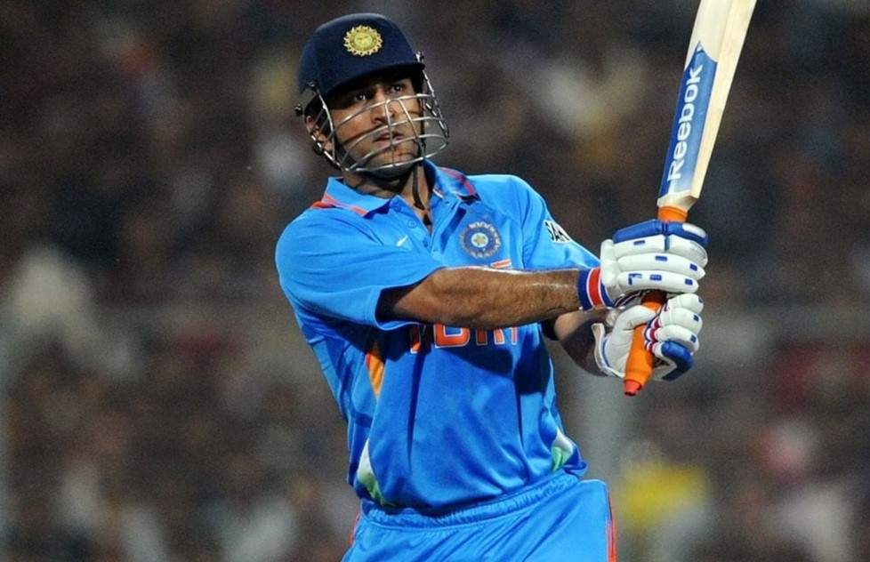 Fan tried to tease MS Dhoni on Twitter but Captain Cool gave the best-ever reply!