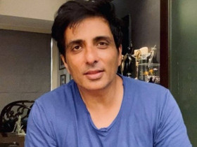 Sonu Sood's Savage reply to a Guy who asked him to provide 'Amazon Prime subscription'