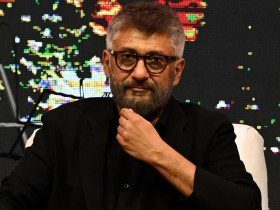 Guy tells Vivek Agnihotri, "Instead of Books, please feed poor people", the Indian director gave a classy response!