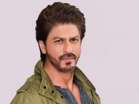 “Not a marriage proposal but can I ask you out on Valentine’s date,” Girl asks SRK, the actor replied
