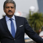 Guy asks Anand Mahindra, "Are you a Non-Resident Indian?", here's how he replied!