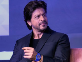 Quickly check out the list of Shah Rukh Khan's Ultra-Savage replies this year