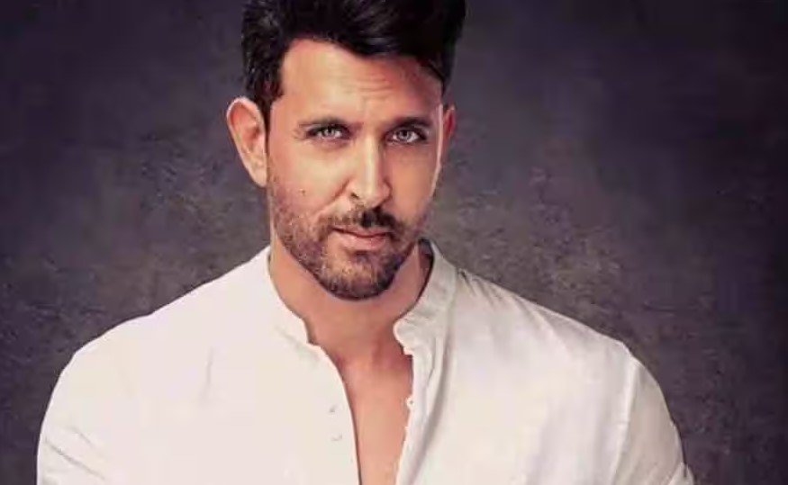 Hrithik Roshan's one tweet helps a female fan get "Free AC Service"