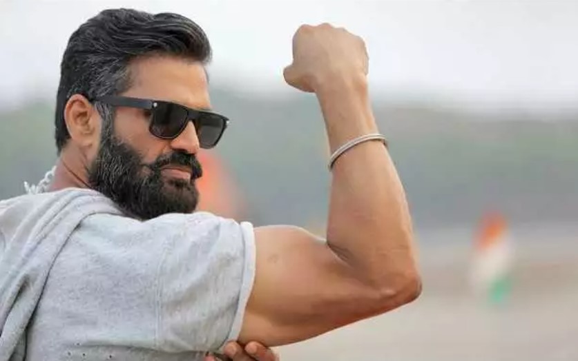 Throwback: Guy wrongly tags Suniel Shetty as 'gutka king', the actor schooled him