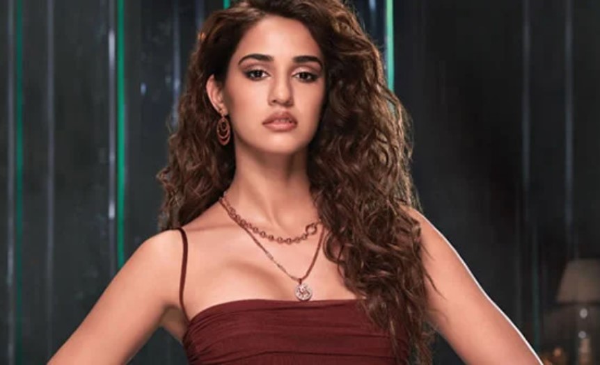 Disha Patani gives a Smashing reply to a Guy who asked Bold pic, catch details