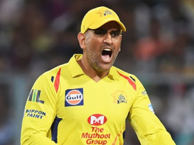 Guy says "MS Dhoni is Finished", Swiggy gives a superb reply to silence the hater