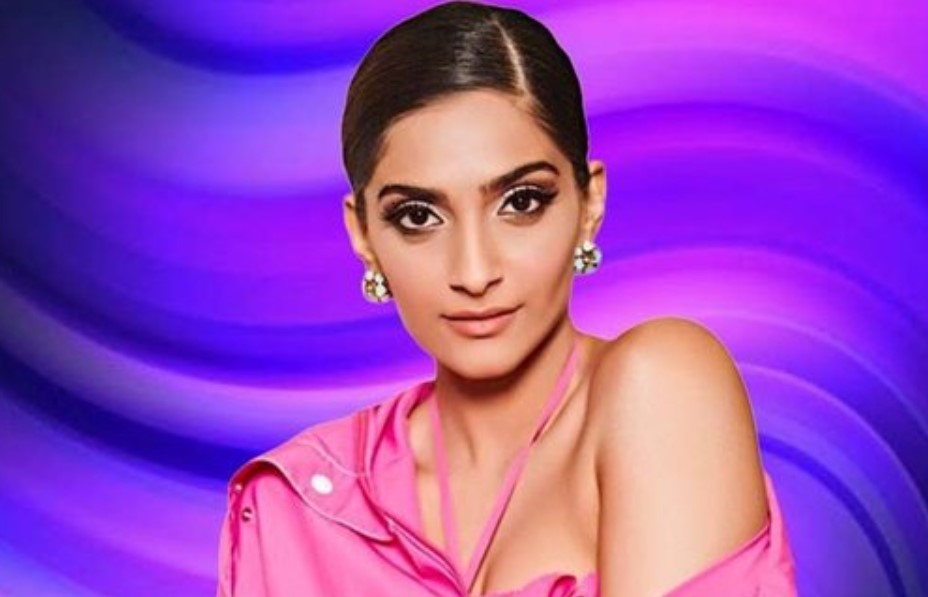 5 times when Sonam Kapoor openly insulted Bollywood Celebs