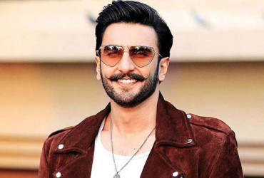 Fan asks Ranveer Singh, "Do you like the food cooked by Deepika", here's what he said!