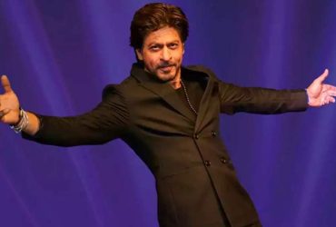 Fan asks SRK to create a reel challenge for a hook step, the actor pings!